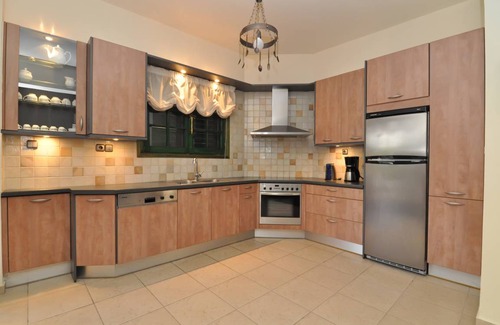 Agia Pelagia Apartment | 100 m² Apartment ∙ 3 bedrooms ∙ 6 guests