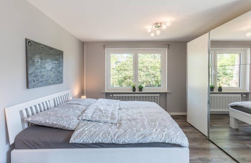 Husum Apartment | 100 m² Apartment ∙ 2 bedrooms ∙ 4 guests