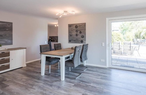 Husum Apartment | 100 m² Apartment ∙ 2 bedrooms ∙ 4 guests