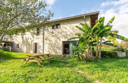 Bidache Apartment | 100 m² Apartment ∙ 2 bedrooms ∙ 4 guests