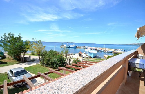 Kosljun Apartment | 100 m² Apartment ∙ 3 bedrooms ∙ 7 guests