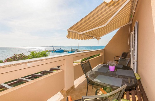 Kosljun Apartment | 100 m² Apartment ∙ 3 bedrooms ∙ 7 guests