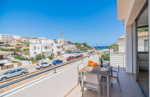 Cala San Vicente Ski Chalet | 100 m² Chalet ∙ 3 bedrooms ∙ 6 guests