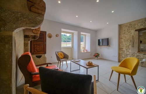 Chabrillan House | 100 m² Gîte ∙ 2 bedrooms ∙ 6 guests