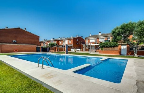 Palafolls House | 100 m² House ∙ 4 bedrooms ∙ 8 guests