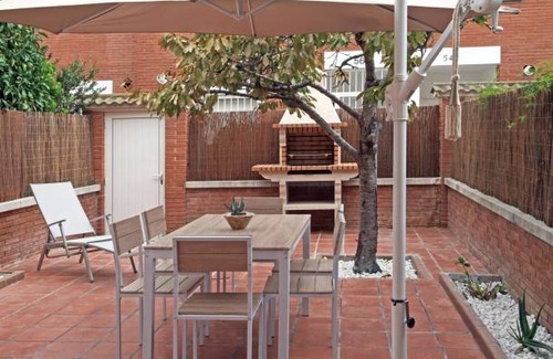 Palafolls House | 100 m² House ∙ 4 bedrooms ∙ 8 guests