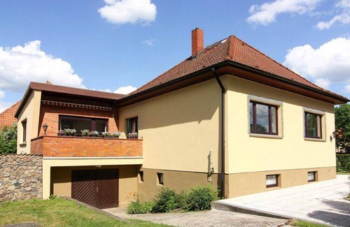 Wendorf RV Rental | 100 m² Mobile home ∙ 3 bedrooms ∙ 4 guests