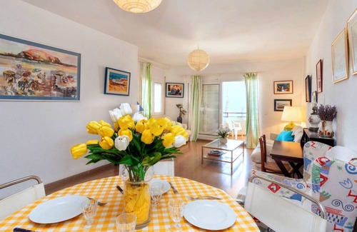 Llanca Apartment | 105 m² Apartment ∙ 3 bedrooms ∙ 5 guests