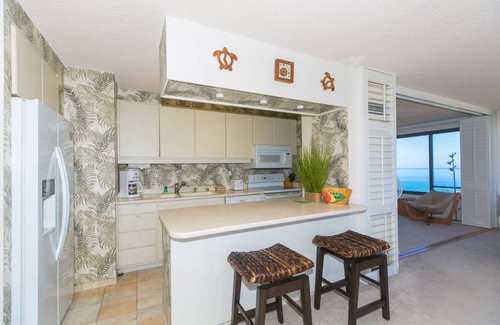 Waikiki Condo | 105 m² Condo ∙ 2 bedrooms ∙ 4 guests