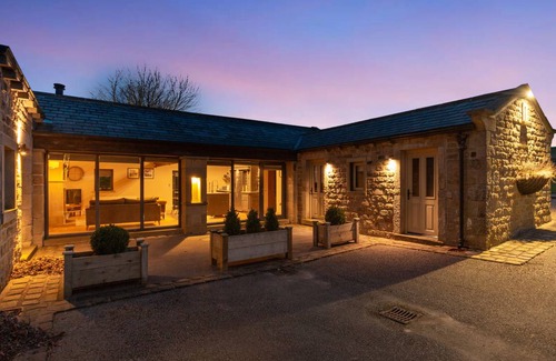 Cowling Cottage | 105 m² Cottage ∙ 2 bedrooms ∙ 4 guests