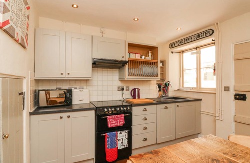 Dunster Cottage | 105 m² Cottage ∙ 2 bedrooms ∙ 4 guests
