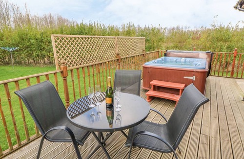 Kiplin Cottage | 105 m² Cottage ∙ 2 bedrooms ∙ 6 guests