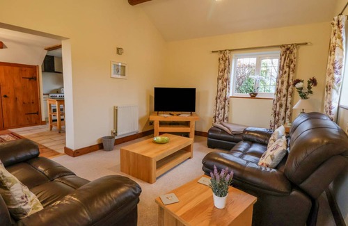 Tarvin Cottage | 105 m² Cottage ∙ 2 bedrooms ∙ 3 guests