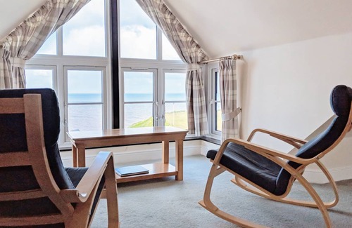 Sheringham Cottage | 105 m² Cottage ∙ 2 bedrooms ∙ 4 guests
