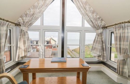 Sheringham Cottage | 105 m² Cottage ∙ 2 bedrooms ∙ 4 guests