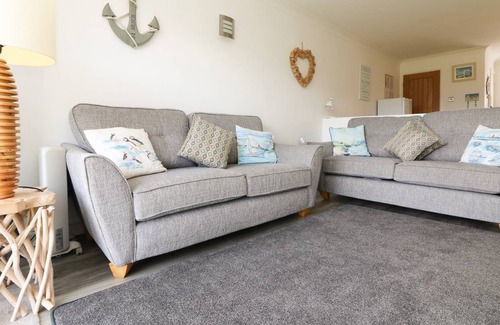 Mawgan Porth Cottage | 105 m² Cottage ∙ 2 bedrooms ∙ 4 guests