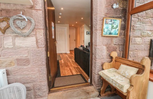 Upper Hulme Cottage | 105 m² Cottage ∙ 2 bedrooms ∙ 3 guests