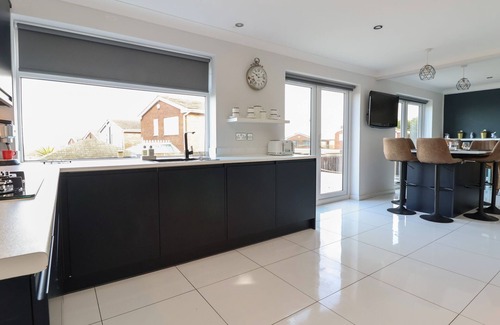 Prestatyn Cottage | 107 GRONANT ROAD, family friendly, with a garden in Prestatyn