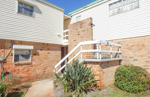 Dauphin Island Condo | 109 m² Condo ∙ 2 bedrooms ∙ 6 guests