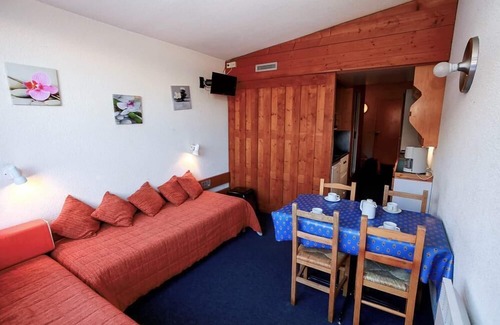Arc-1800 Apartment | 10m from ski slopes, 11st floor, balcony, tv, 25m², Les Arcs