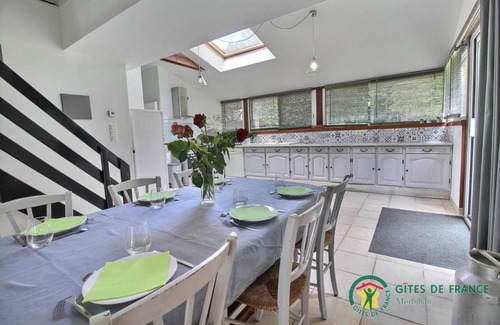 Plumeliau House | 112 m² Gîte ∙ 2 bedrooms ∙ 6 guests