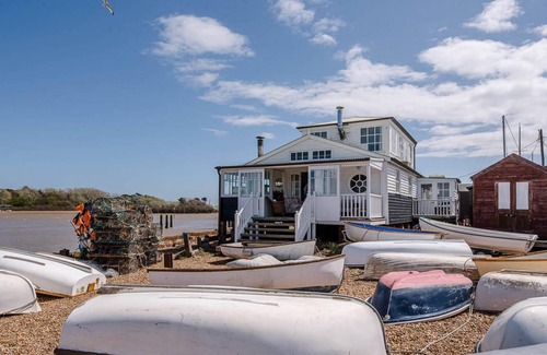 Felixstowe House | 112 m² House ∙ 4 bedrooms ∙ 6 guests