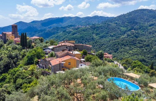 Aramo Other | 114 m² Accommodation ∙ 4 bedrooms ∙ 6 guests
