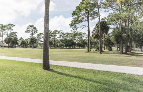 Fairgreen House | 1152 Fairvilla by Ocean Properties