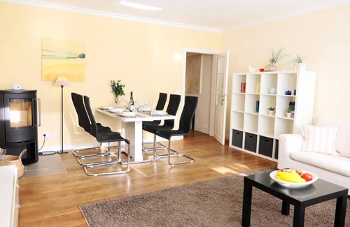 Tinnum Apartment | 118 m² Apartment ∙ 3 bedrooms ∙ 6 guests