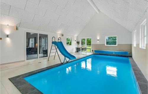 Blavand House | 12 Bedroom Beautiful Home In Blåvand