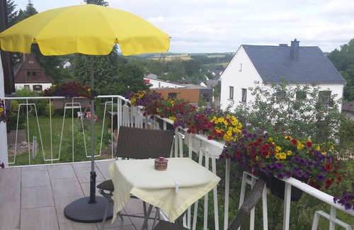 Kell am See Apartment | 120 m² Apartment ∙ 2 bedrooms ∙ 5 guests