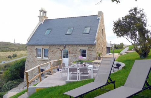 Sainte-Anne-la-Palud House | 120 m² House ∙ 4 bedrooms ∙ 8 guests