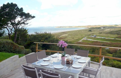 Sainte-Anne-la-Palud House | 120 m² House ∙ 4 bedrooms ∙ 8 guests
