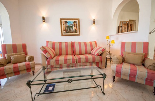 Alcorrin House | 120 m² House ∙ 3 bedrooms ∙ 6 guests