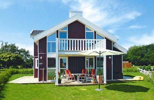 Dummer House | 120 m² House ∙ 4 bedrooms ∙ 4 guests