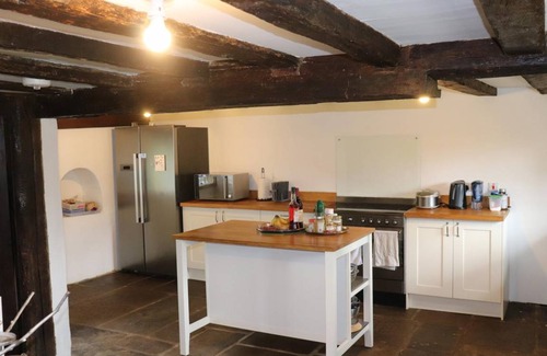Edenbridge House | 120 m² House ∙ 4 bedrooms ∙ 7 guests