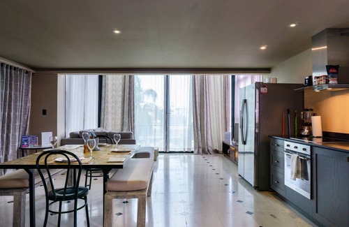 Downtown Condo | 121 m² Condo ∙ 3 bedrooms ∙ 6 guests