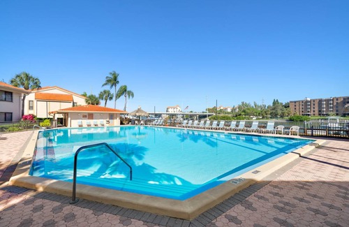 Bayway Isles Condo | 121 m² Condo ∙ 2 bedrooms ∙ 4 guests