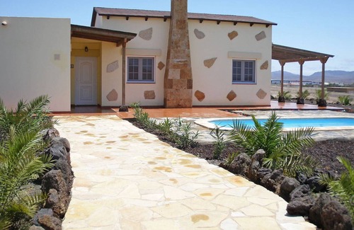 Tuineje House | 124 m² House ∙ 3 bedrooms ∙ 2 guests