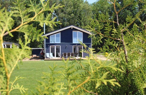 Dummer House | 125 m² House ∙ 4 bedrooms ∙ 8 guests