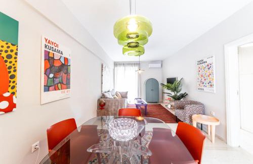 Vouliagmeni Apartment | 12LVE Vouliagmeni Apartment