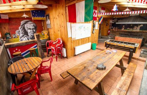 Ancud House | 13 Lunas Hostel