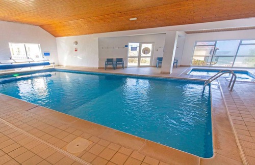 Putsborough Apartment | 130 m² Apartment ∙ 1 bedroom ∙ 5 guests