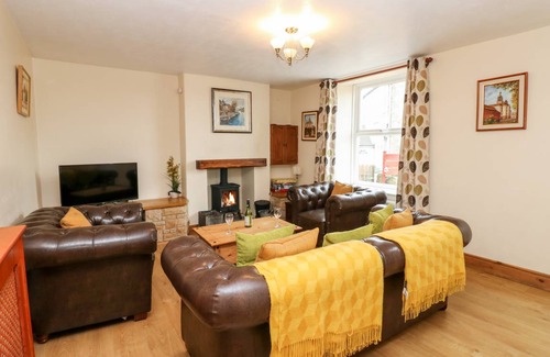 Bishop Auckland Cottage | 130 m² Cottage ∙ 3 bedrooms ∙ 5 guests