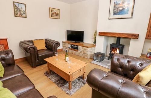 Bishop Auckland Cottage | 130 m² Cottage ∙ 3 bedrooms ∙ 5 guests