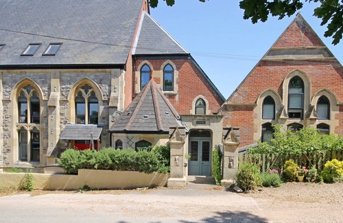 Totland Bay Cottage | 130 m² Cottage ∙ 3 bedrooms ∙ 6 guests