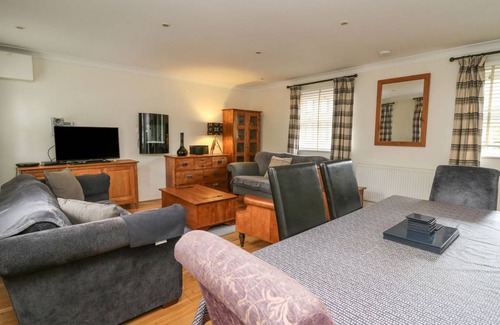 Trawscoed Cottage | 130 m² Cottage ∙ 3 bedrooms ∙ 6 guests