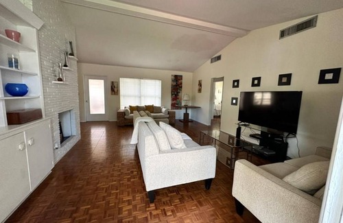 Seven Isles House | 130 m² House ∙ 2 bedrooms ∙ 4 guests