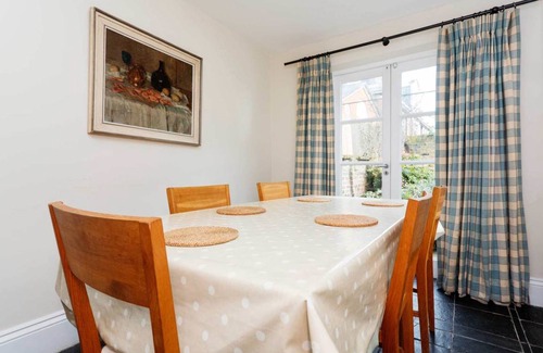 Avonmore and Brook Green House | 130 m² House ∙ 3 bedrooms ∙ 5 guests