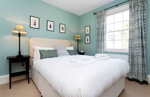 Avonmore and Brook Green House | 130 m² House ∙ 3 bedrooms ∙ 5 guests